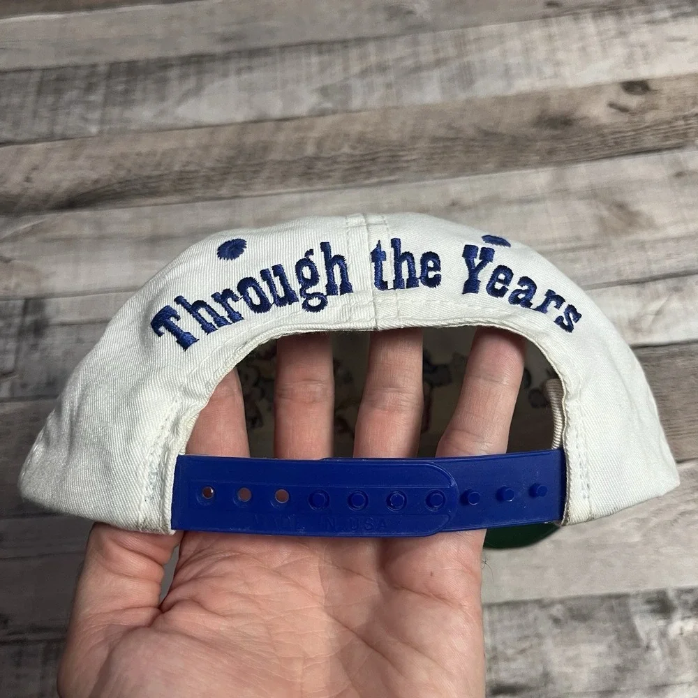 Mickey Through The Years Snapback One Size White Vintage Goofy Hat Co Mickey